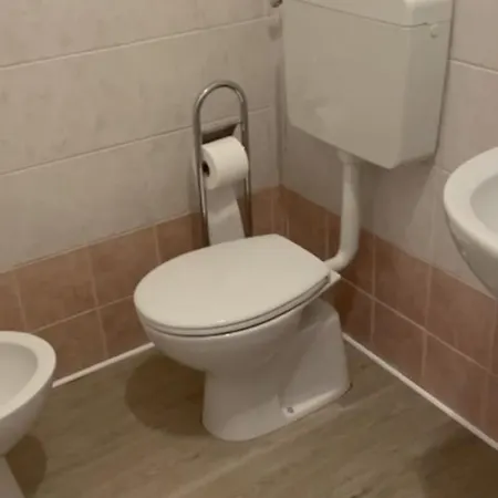 Marty & Matti House Тонецца-дель-Чимоне